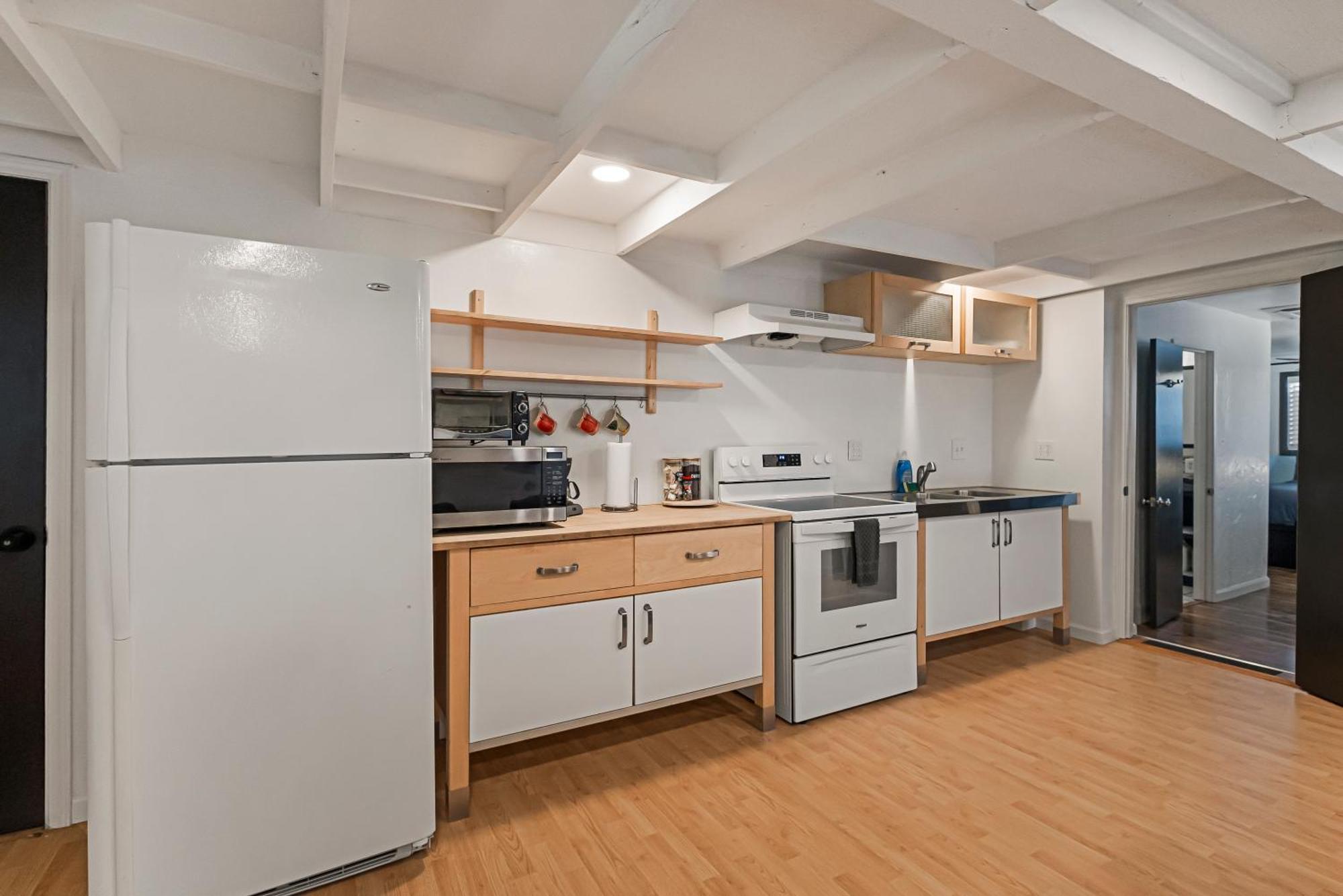 Guest House, Accessible To Downtown, & Fast Wifi! 치코 외부 사진